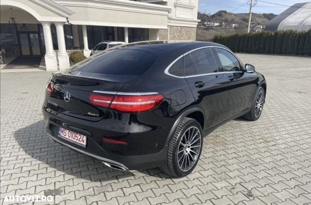 Mercedes-Benz GLC Coupe 250 d 4Matic 9G-TRONIC AMG Line - 4