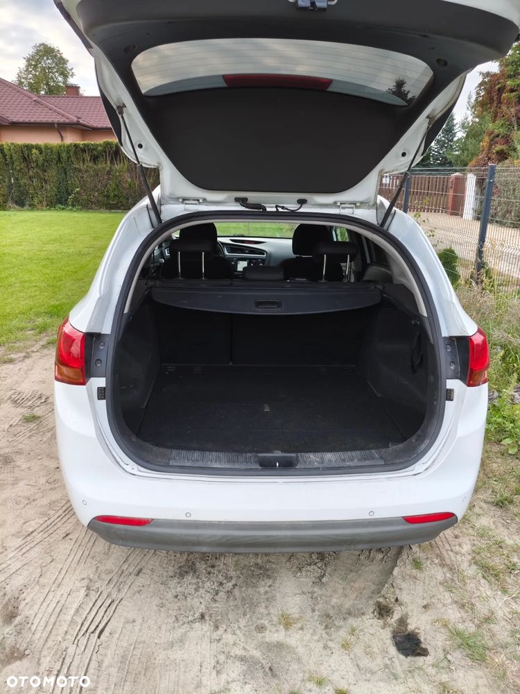 Kia Ceed Cee'd 1.6 CRDi M - 8