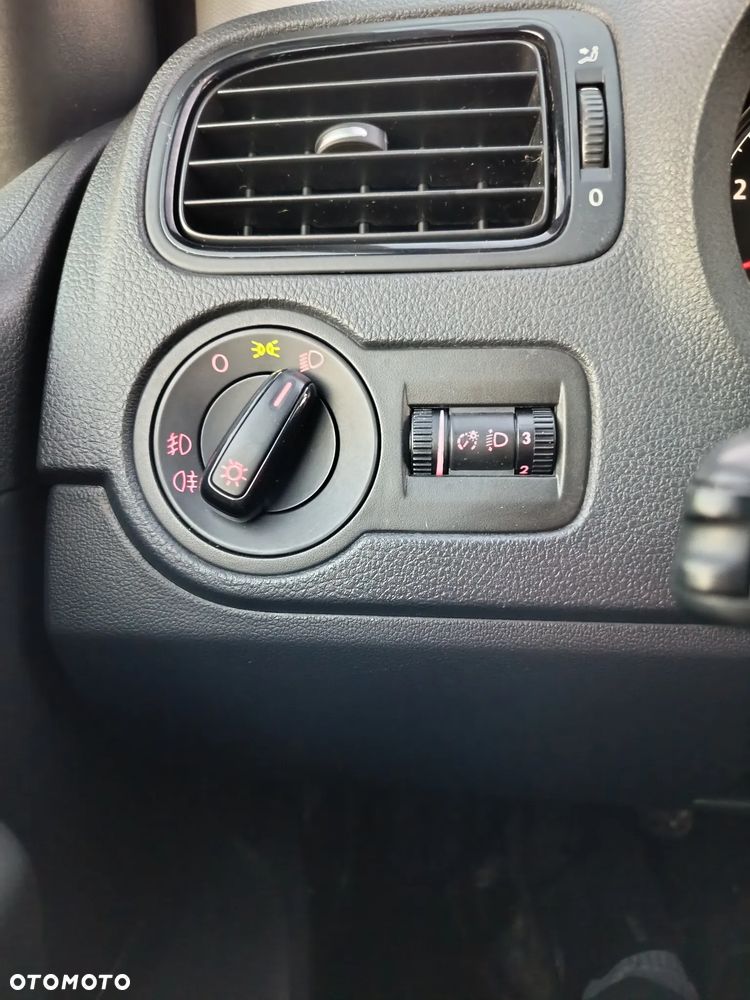 Volkswagen Polo - 17