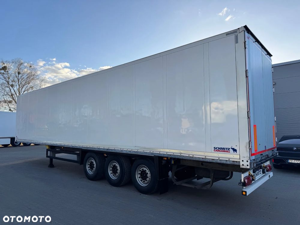 Schmitz Cargobull Izoterma , Doppelstock, oś podnoszona, 437.000 km!! - 9