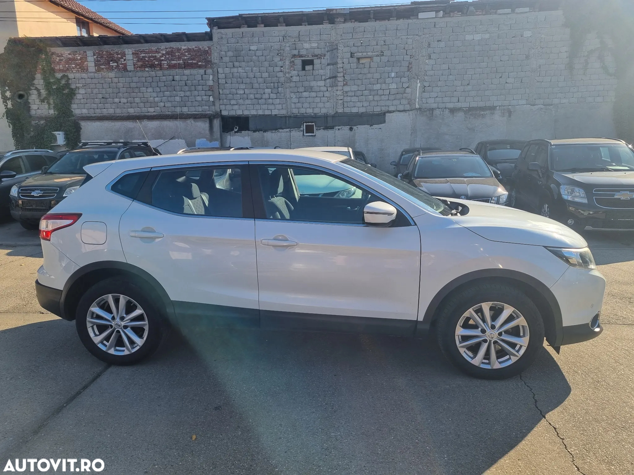 Nissan Qashqai 1.6 DCI Xtronic TEKNA - 20