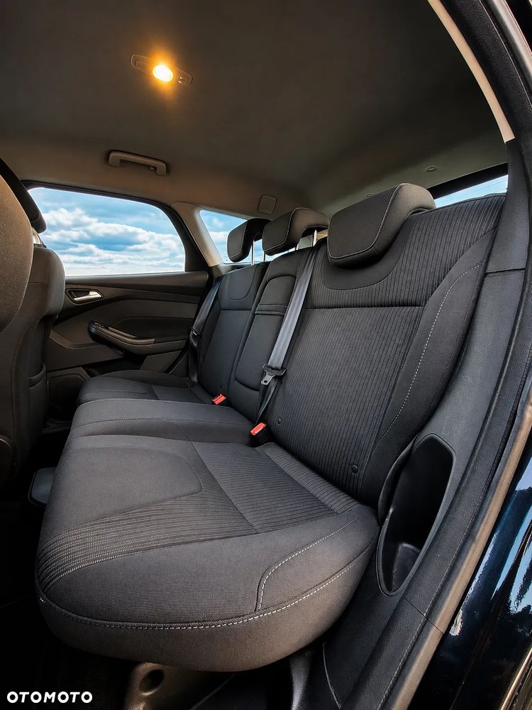 Ford Focus - 24