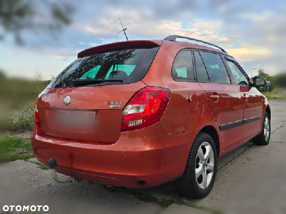 Skoda Fabia 1.6 16V Style - 14