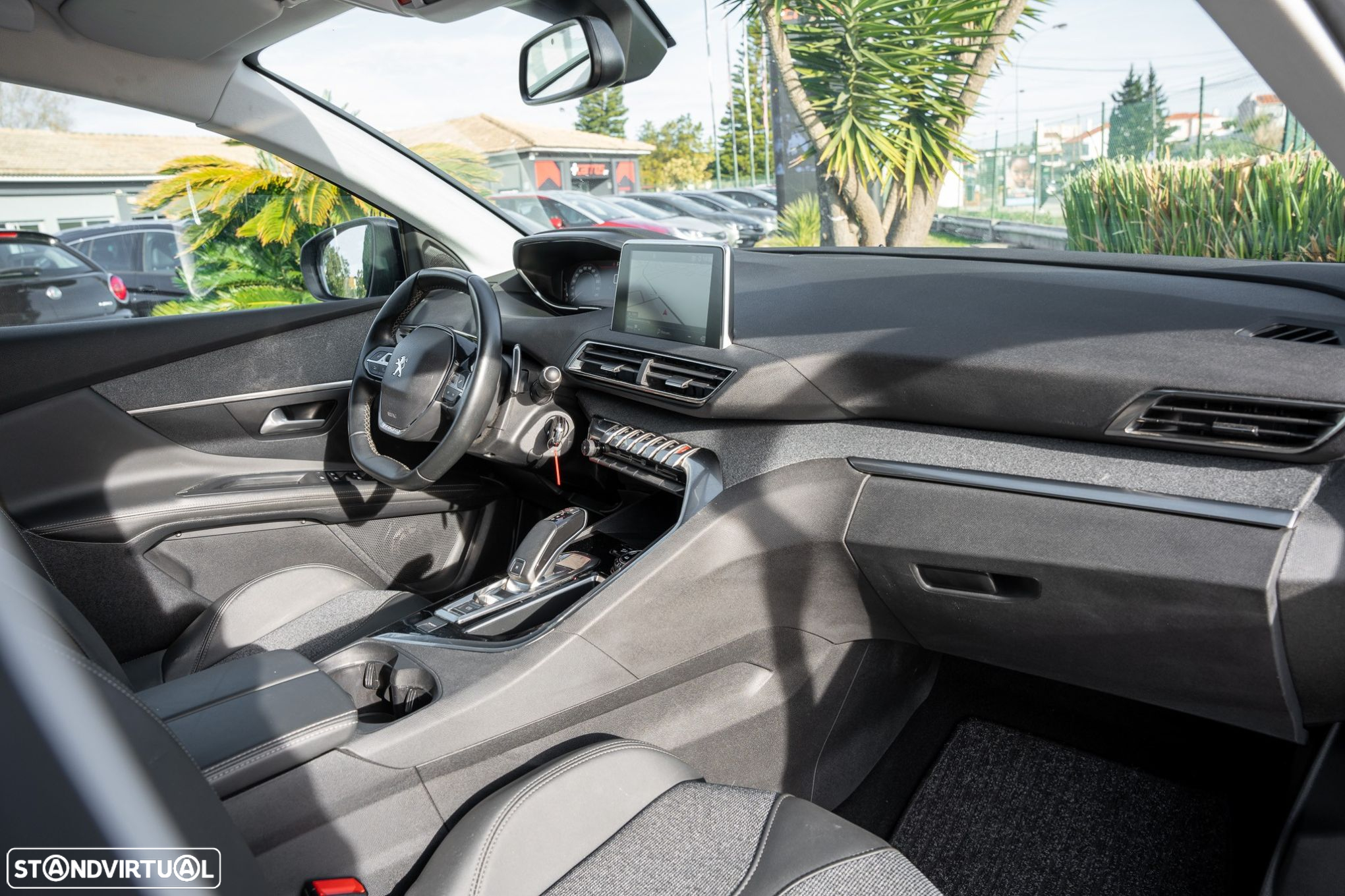 Peugeot 3008 1.5 BlueHDi Allure Pack EAT8 - 23