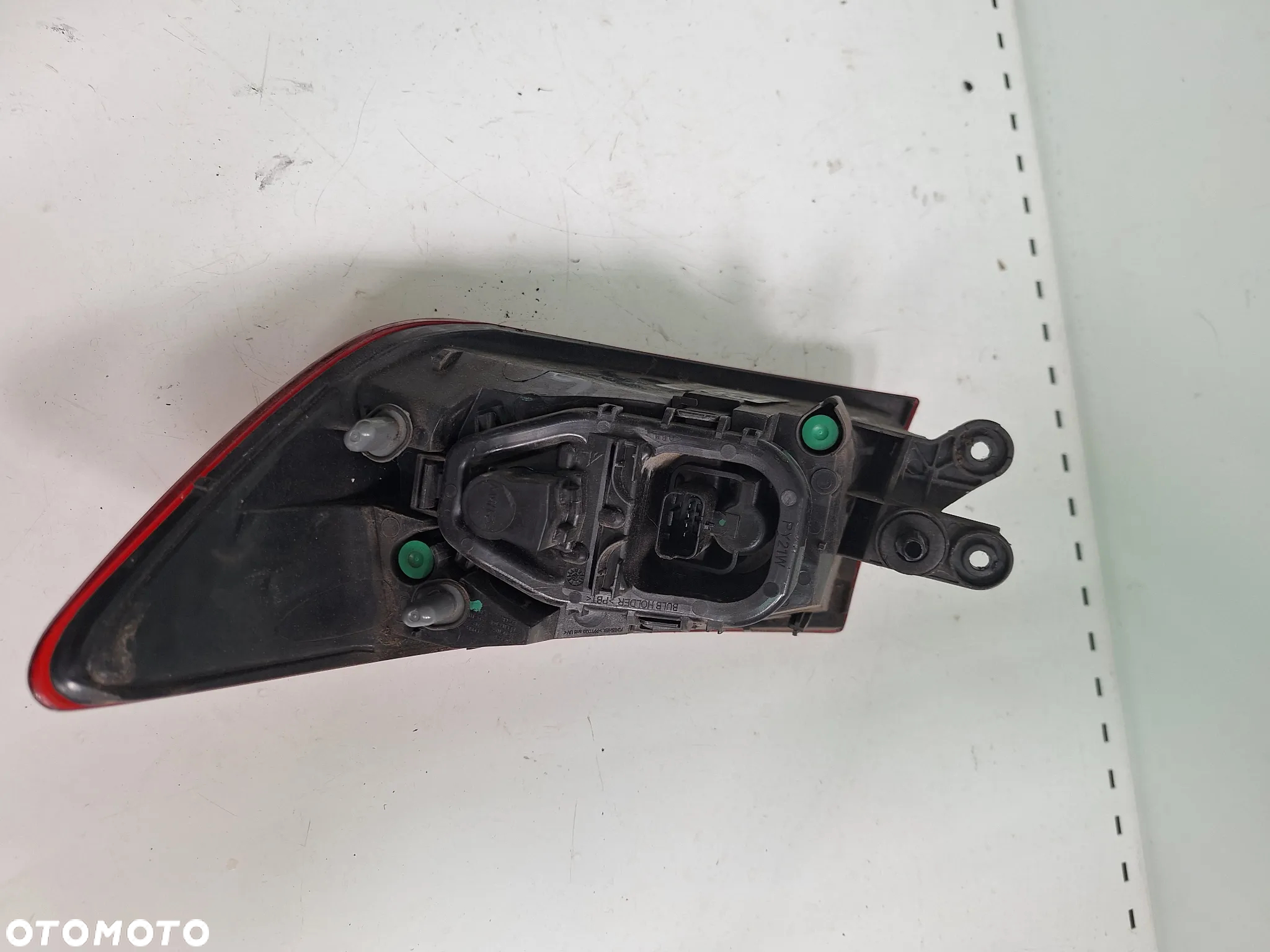lampa prawa  lub lewa tył CLIO IV 285553752R  (E2/5)  (E2/6) - 2