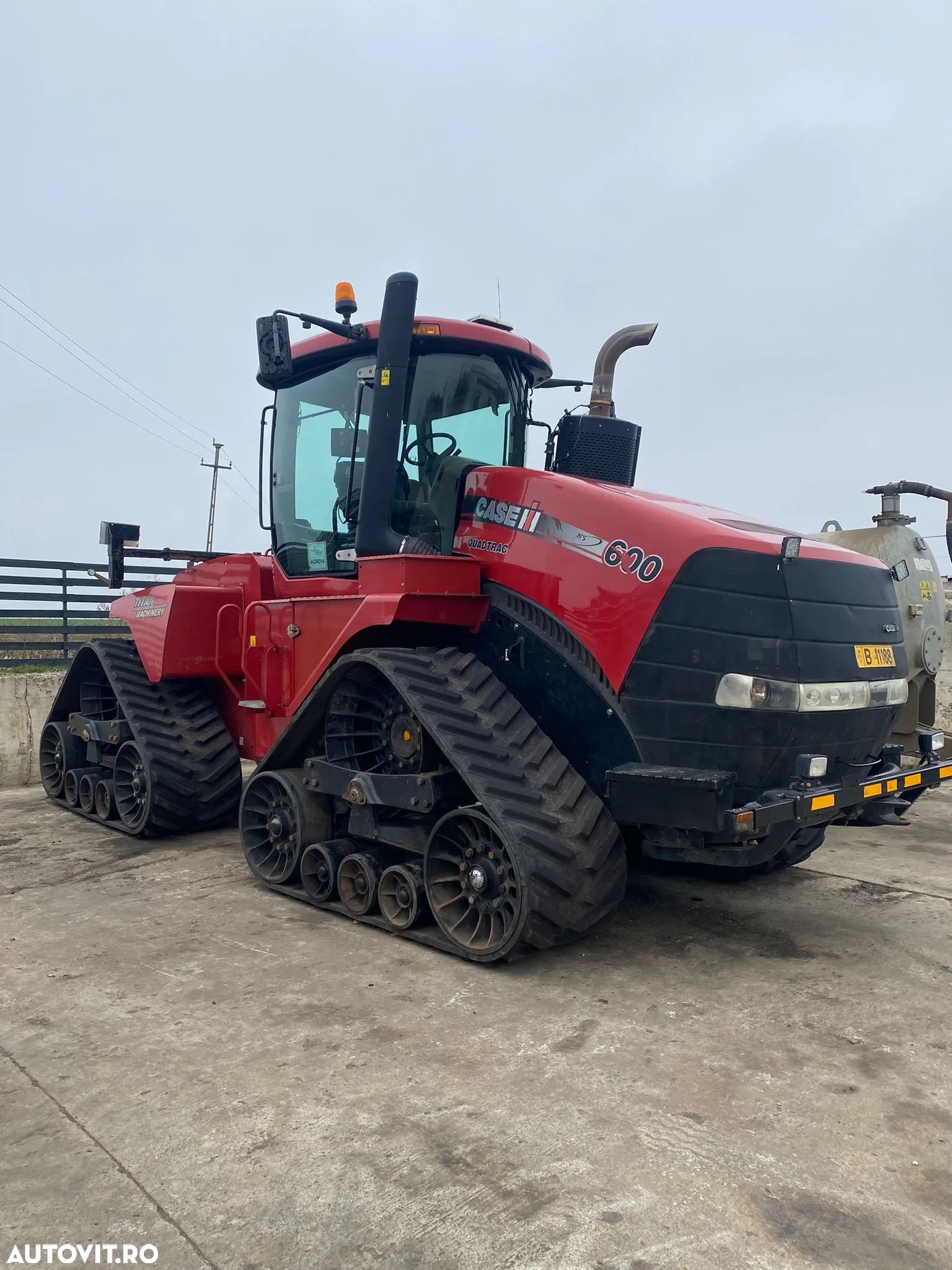 Case IH Quadtrac 600 motor nou - 1
