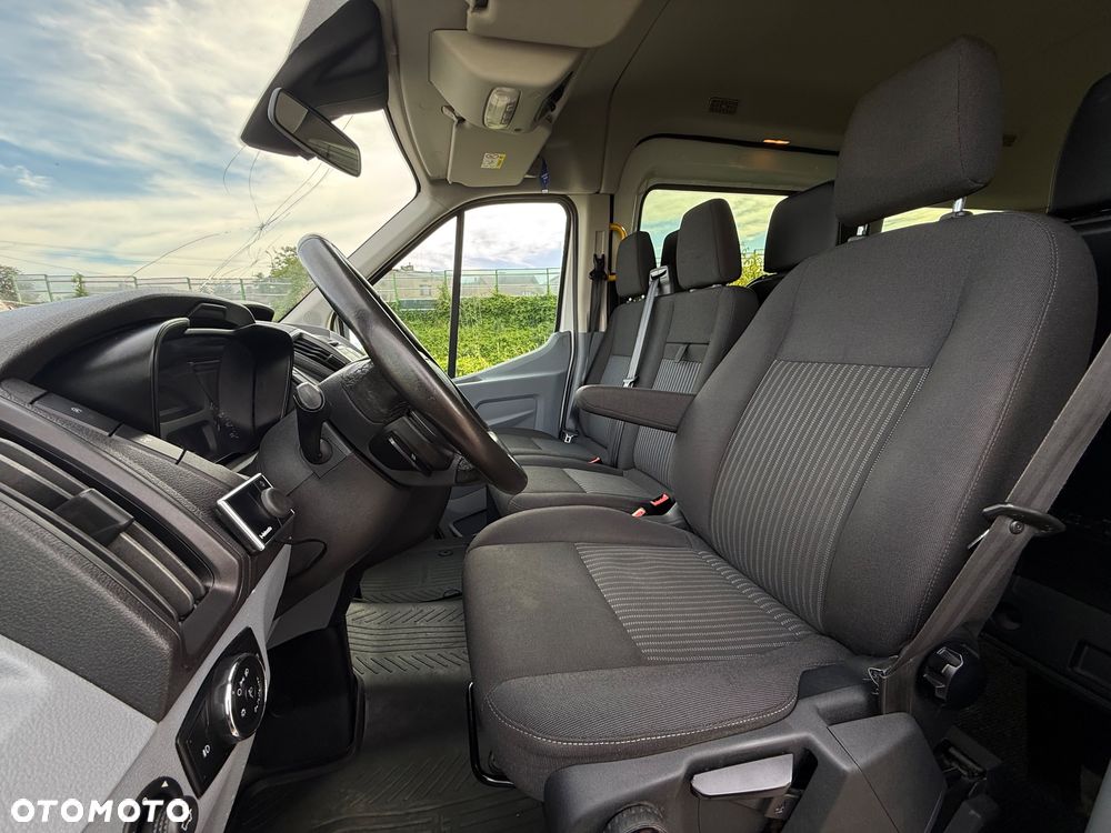 Ford Transit - 13