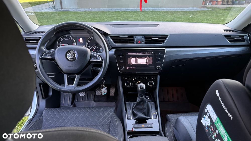Skoda Superb 2.0 TDI Style - 9
