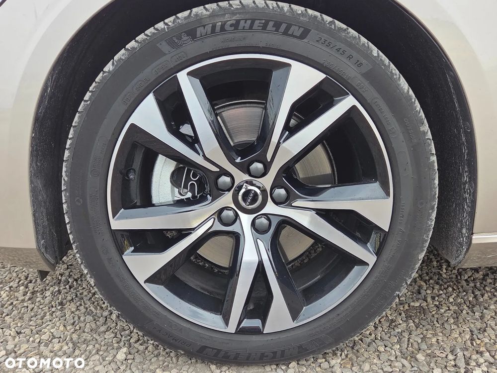 Volvo V60 B4 B DKG Ultra Dark - 20