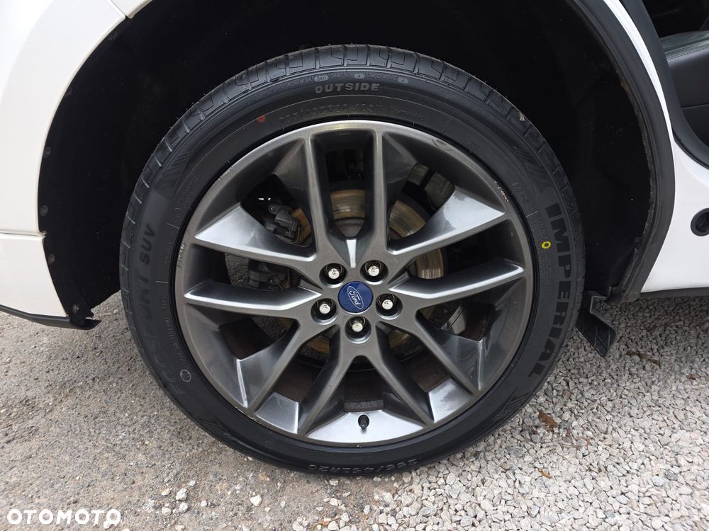 Ford Edge 2.0 TDCi Bi-Turbo 4x4 ST-LINE - 29