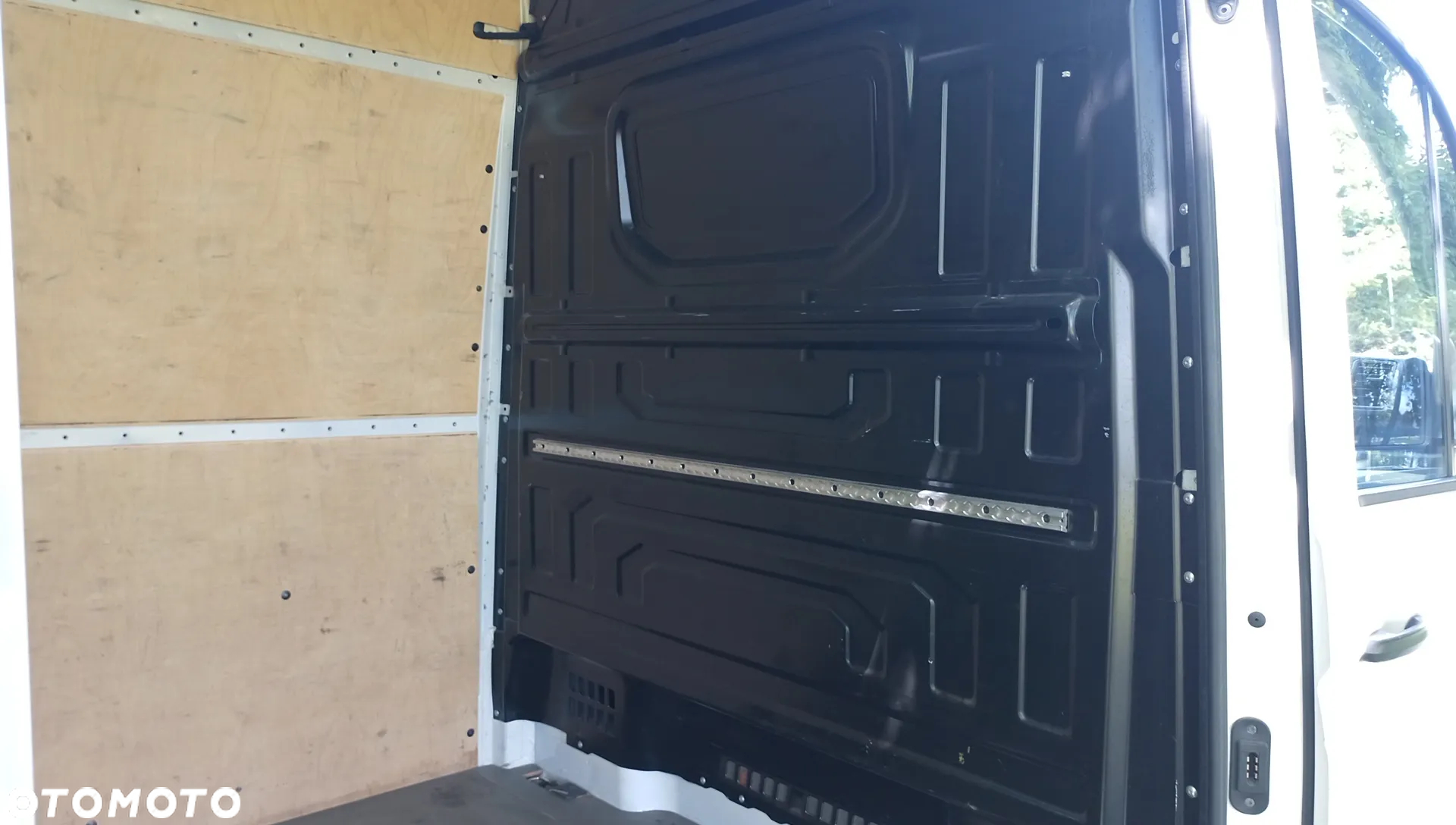 Volkswagen Crafter - 8