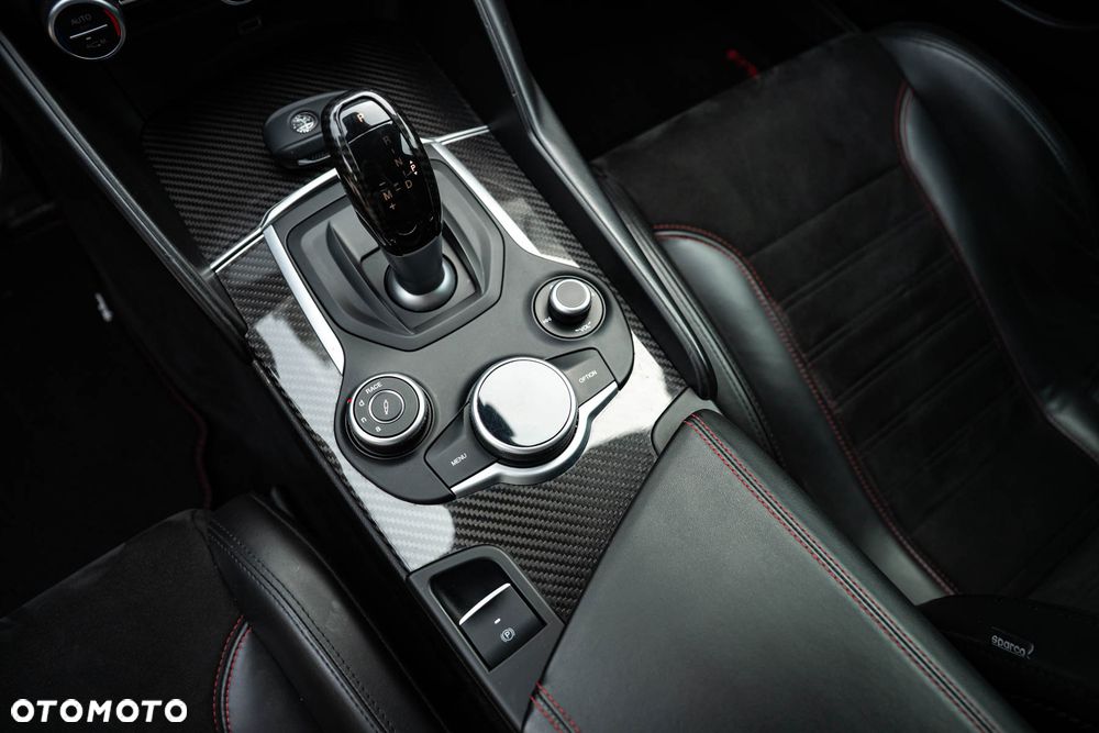 Alfa Romeo Giulia 2.9 Bi Turbo V6 Quadrifoglio - 20