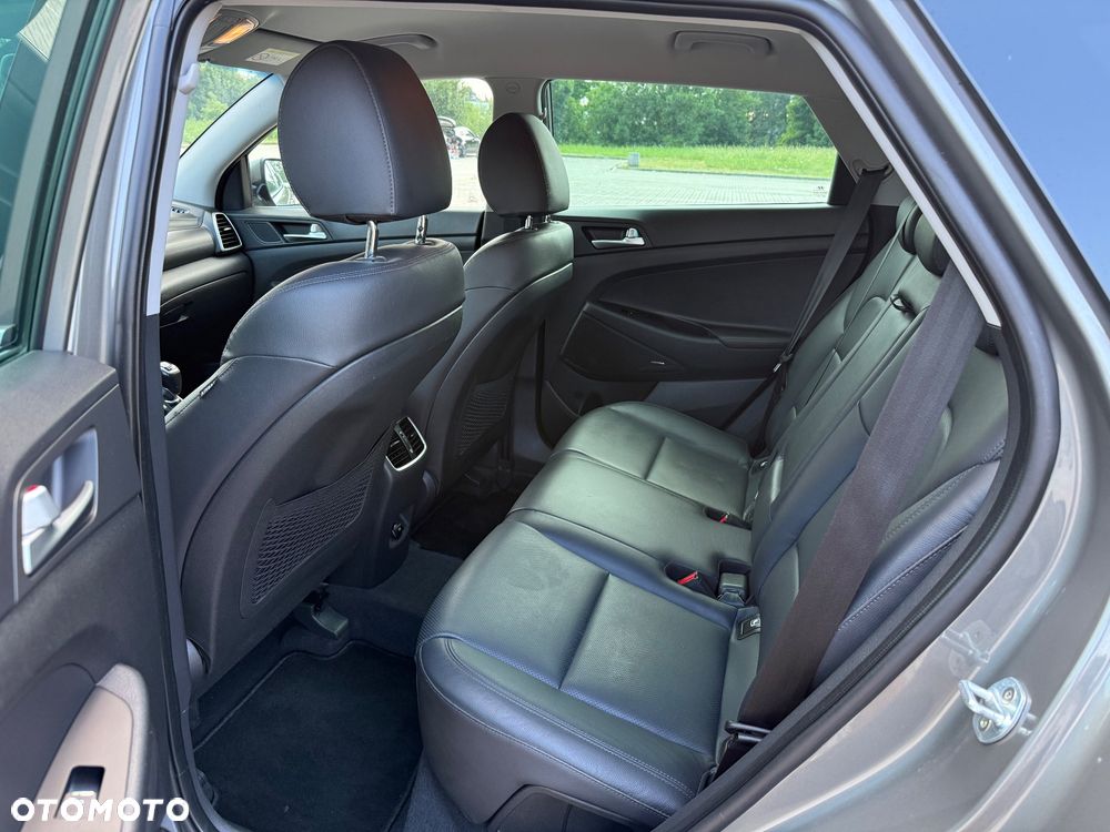 Hyundai Tucson 1.6 CRDi Comfort 2WD - 17
