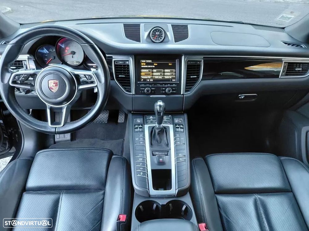 Porsche Macan S - 32