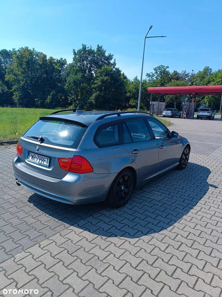 BMW Seria 3 318i - 7