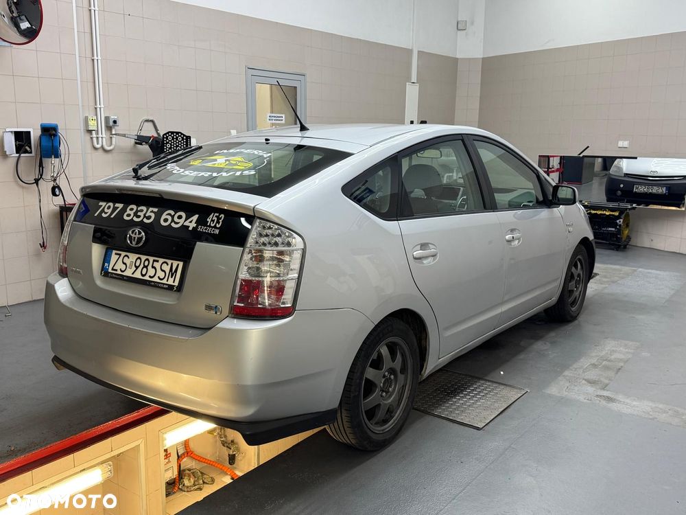 Toyota Prius 1.5 VVT-i Sol (nav) - 6