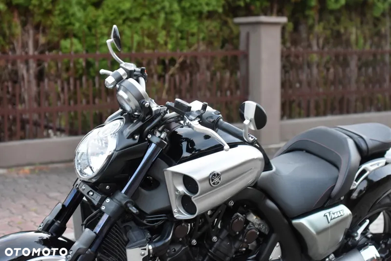 Yamaha V-MAX - 23