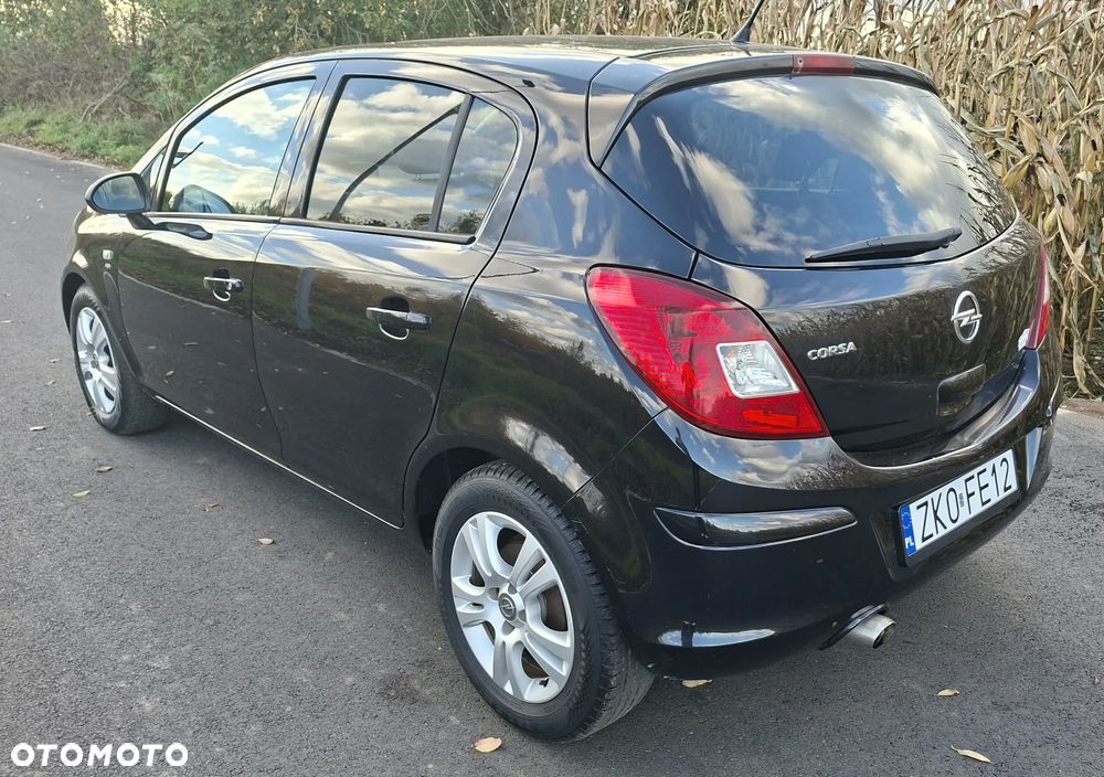 Opel Corsa 1.4 16V Satellite - 6