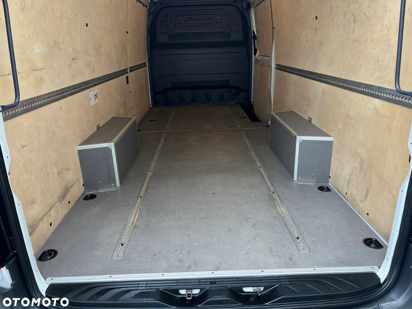 Mercedes-Benz Sprinter - 31