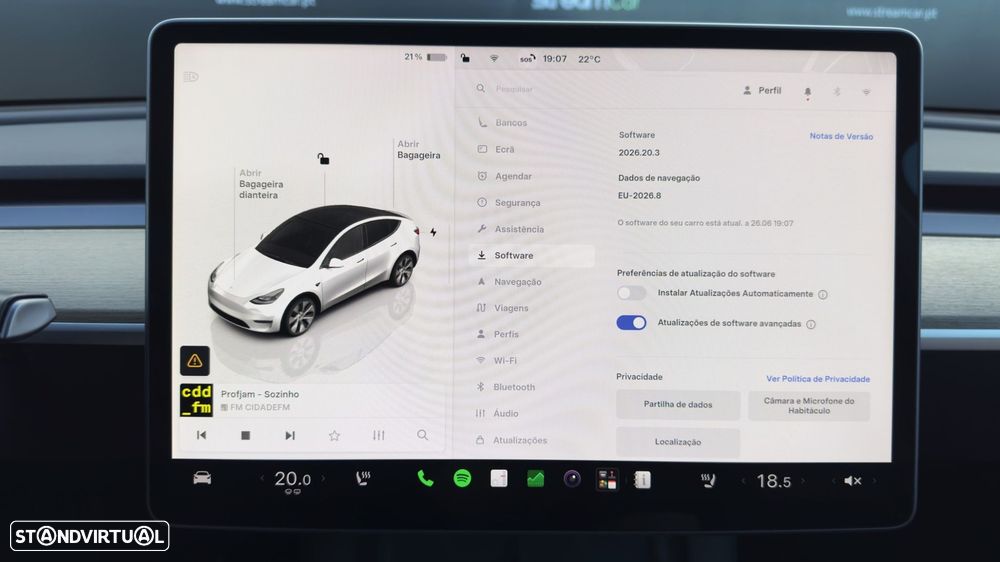 Tesla Model Y Long Range Dual Motor AWD - 22