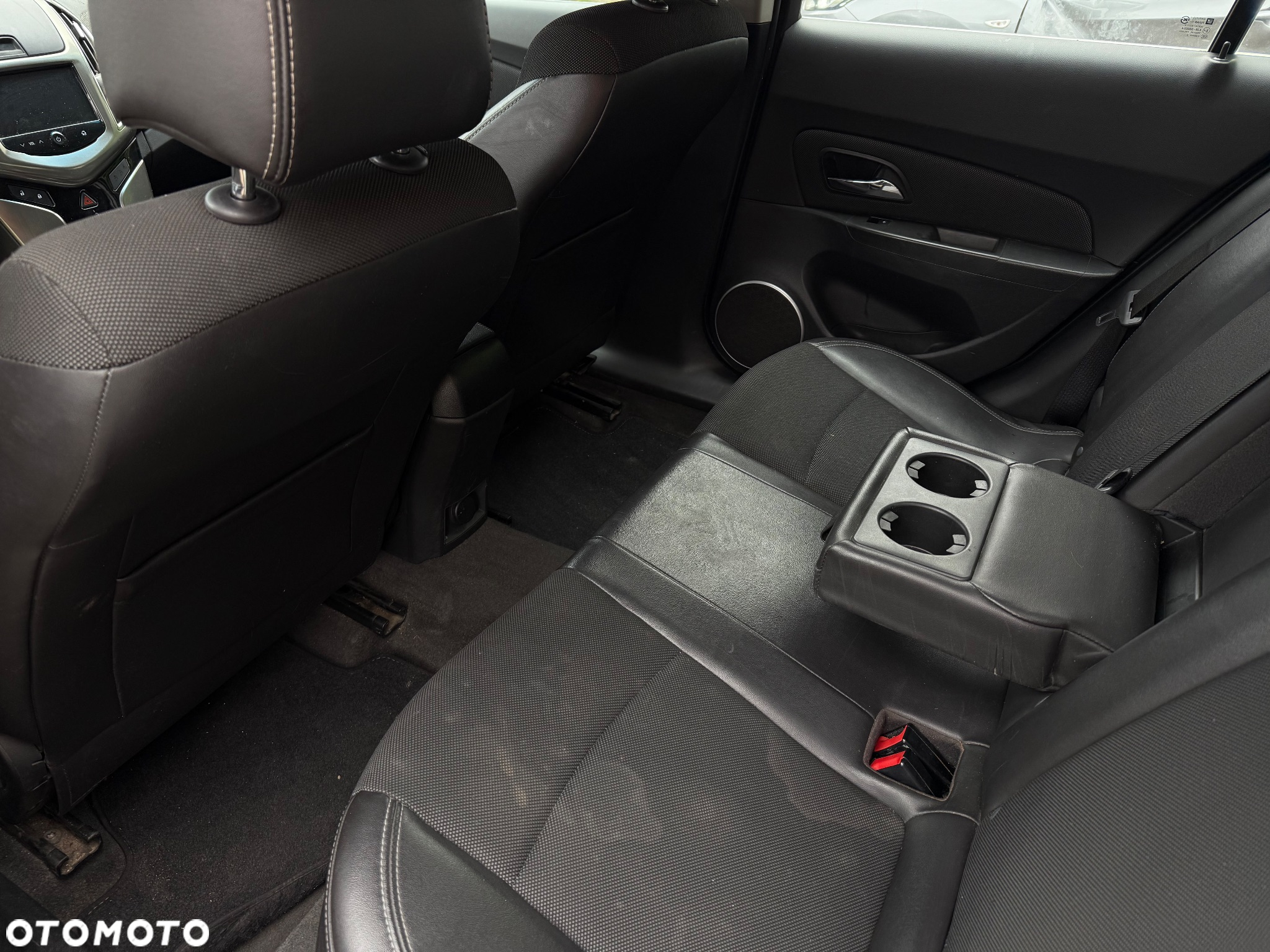 Chevrolet Cruze - 24