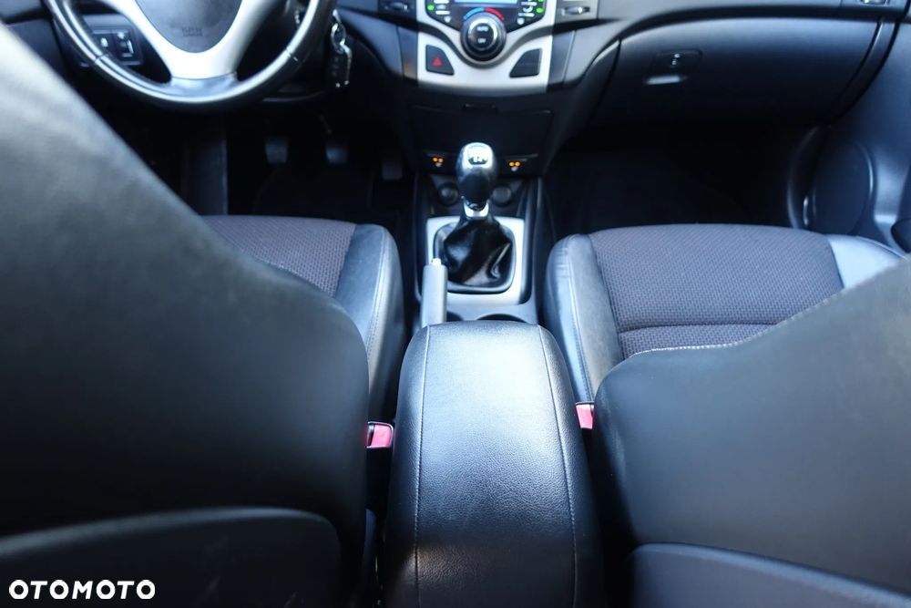 Hyundai i30 i30cw 1.4 Edition 20 - 21
