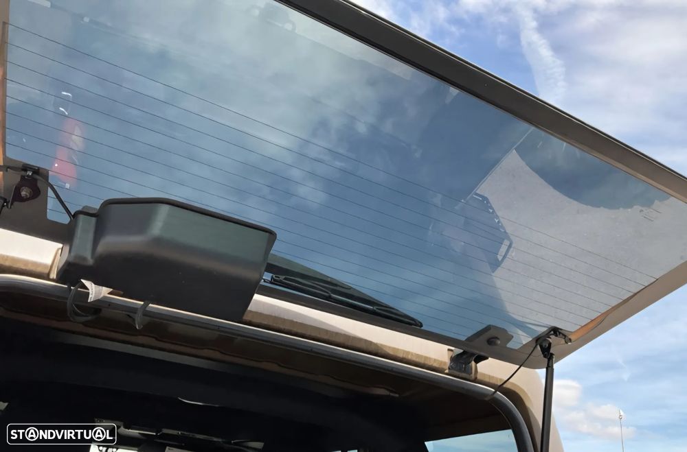 Jeep Wrangler Unlimited Hard-Top 2.8 CRD Auto Sahara - 14