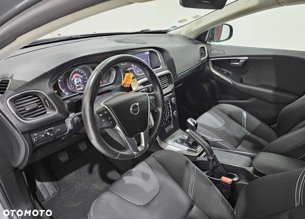 Volvo V40 - 11