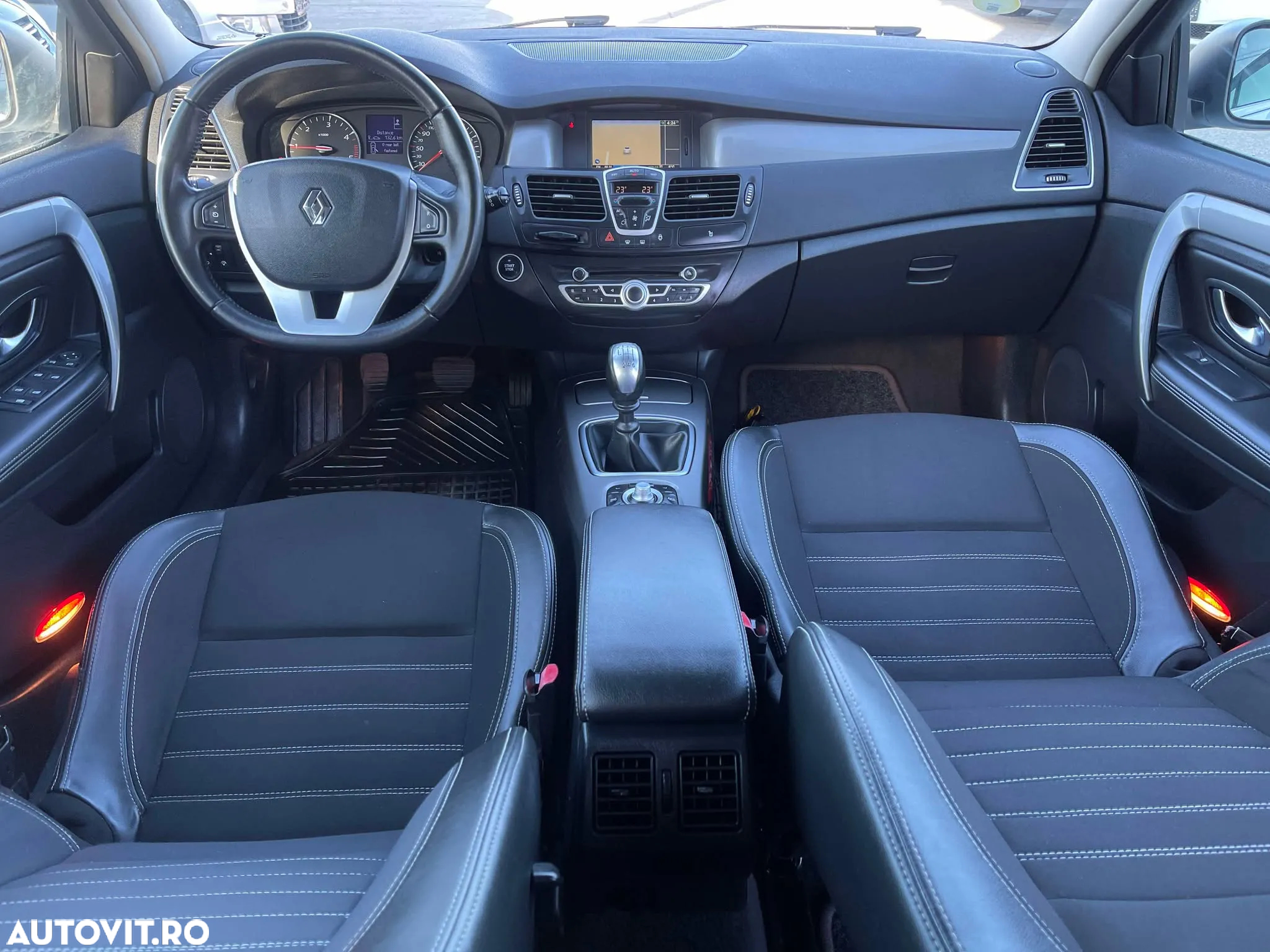 Renault Laguna Grandtour dCi 110 FAP Paris Business - 5