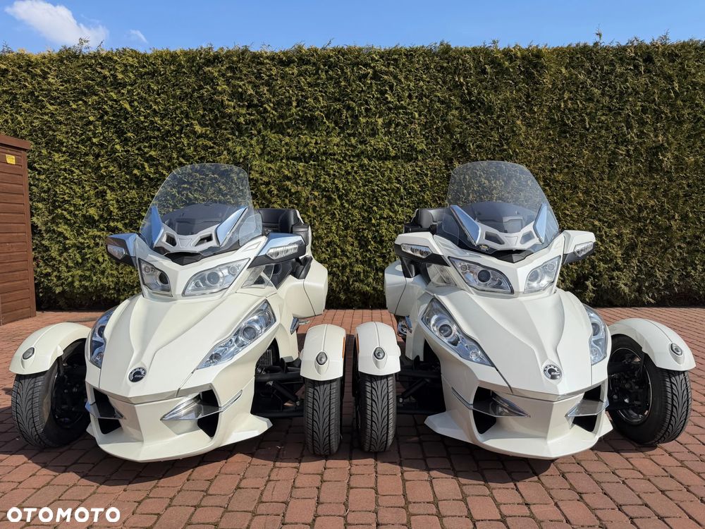 Can-Am Spyder - 2
