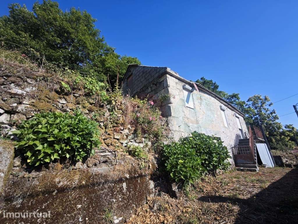 Moradia T3 com terreno em Vilar de Cunhas - View 3