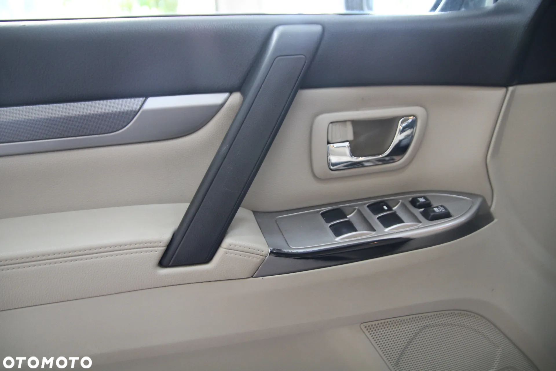 Mitsubishi Pajero 3.2 DID Instyle EU6 - 27