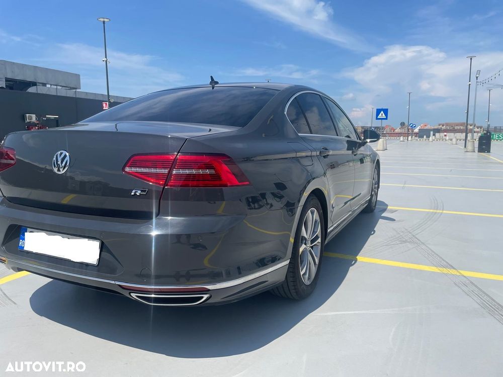 Volkswagen Passat - 4