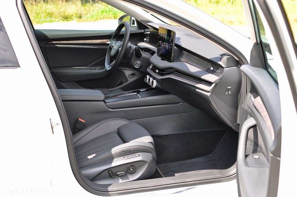 Skoda Superb 2.0 TDI SCR 4x4 L&K DSG - 22