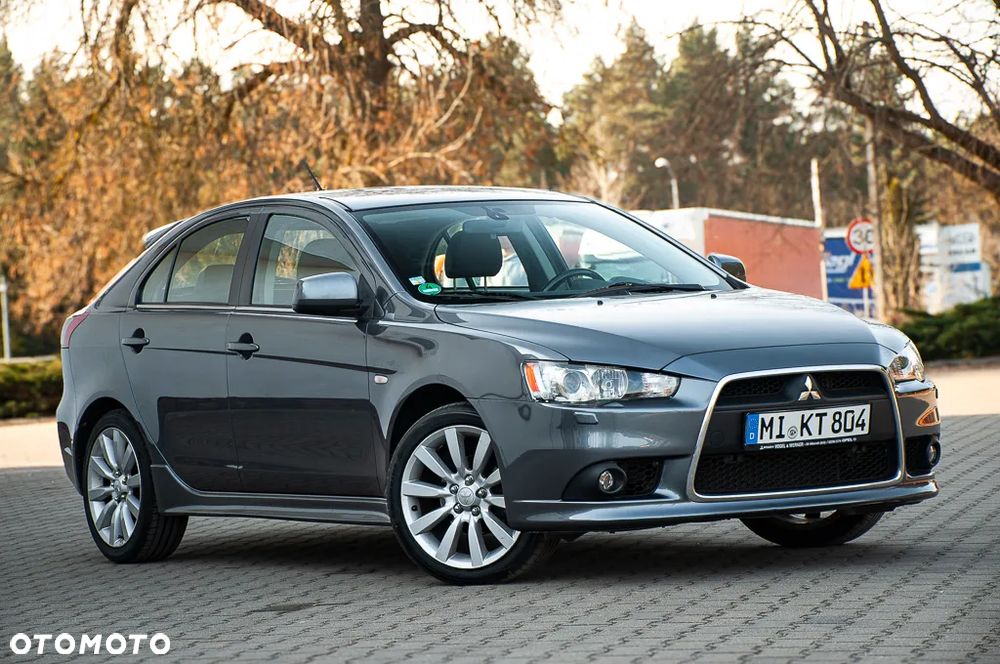 Mitsubishi Lancer 1.8 CVT Intense - 16