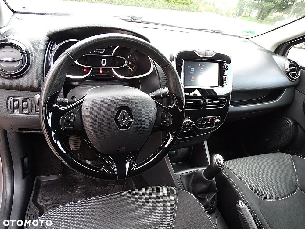 Renault Clio TCe 90 Limited - 26