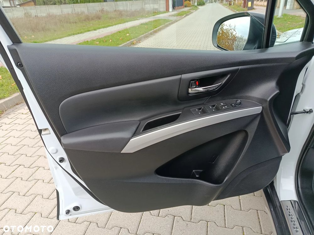 Suzuki SX4 S-Cross 1.6 VVT CVT 4x4 limited - 16