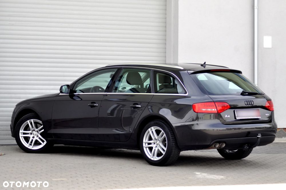 Audi A4 Avant 2.0 TDI DPF Attraction - 4