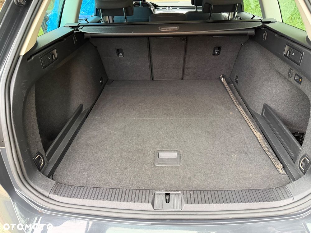 Volkswagen Passat 2.0 TDI SCR DSG - 16
