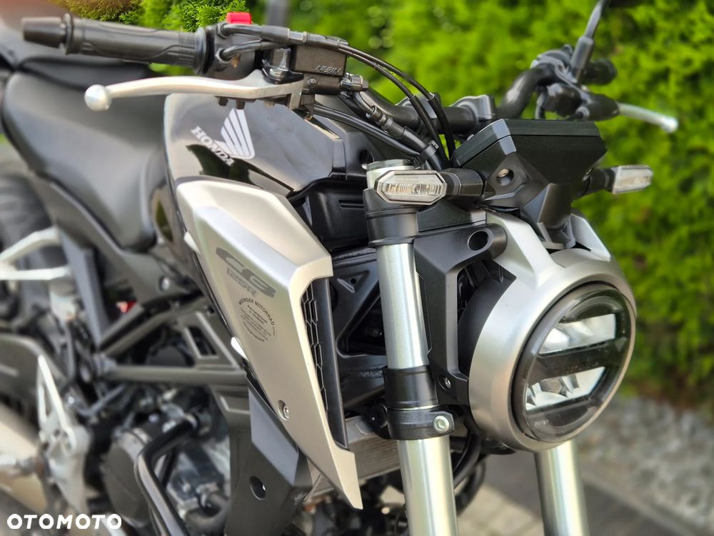 Honda CB - 10