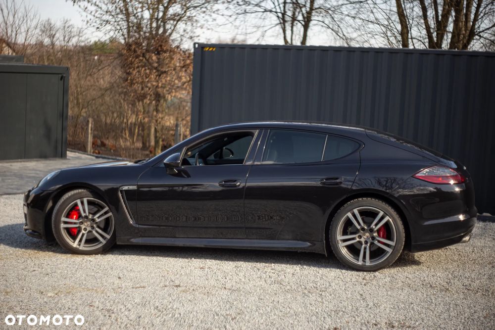 Porsche Panamera 4S PDK - 3