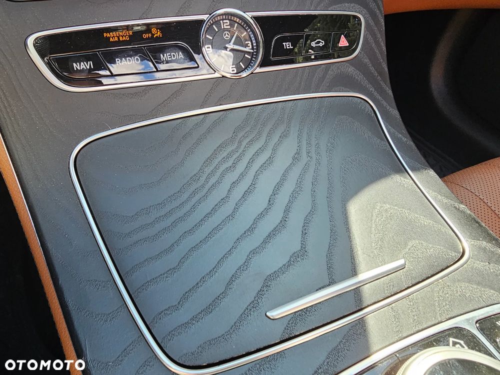 Mercedes-Benz Klasa E - 21