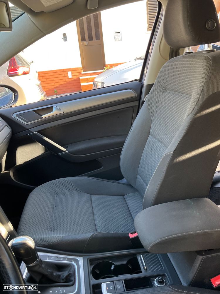 VW Golf Variant - 15