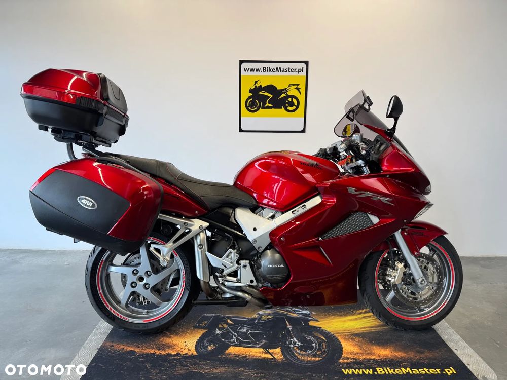 Honda VFR - 1