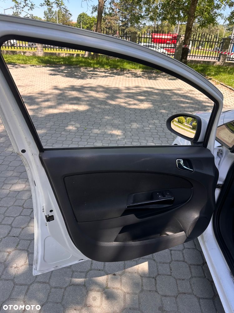 Opel Corsa - 13