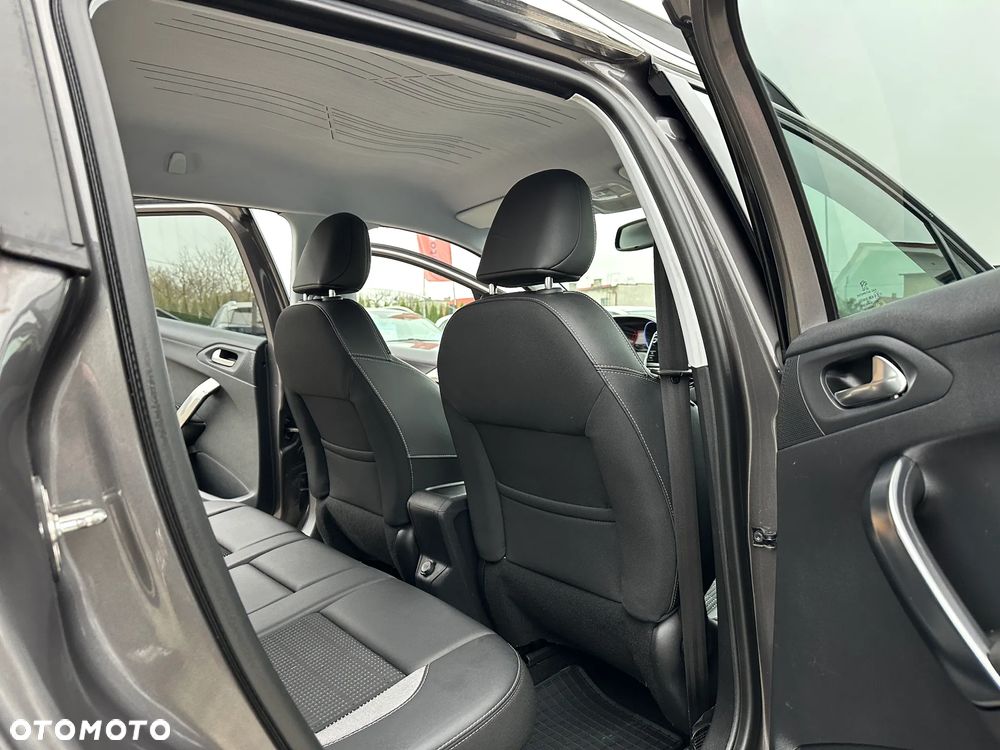 Peugeot 2008 - 23