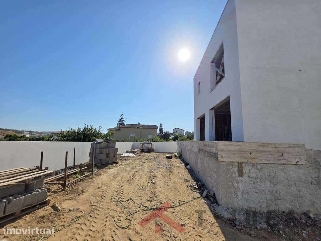 Moradia T3 Moderna Isolada - Grande imagem: 3/15