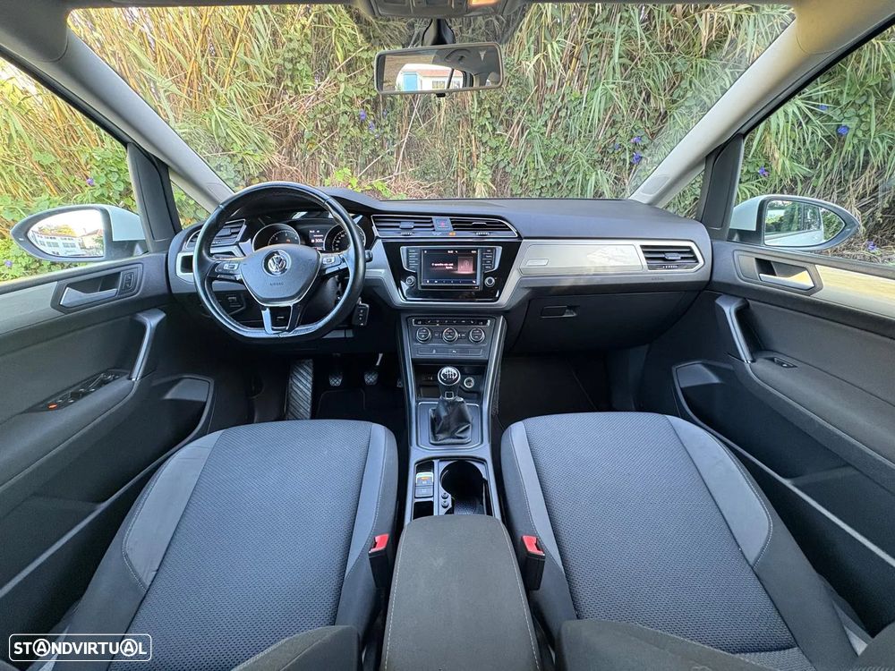 VW Touran - 16