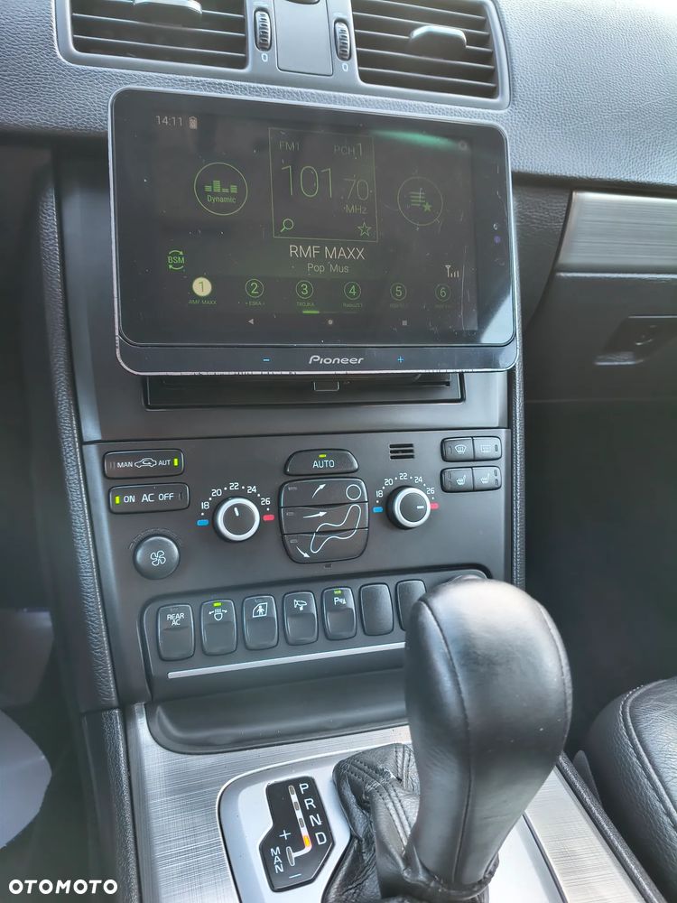 Volvo XC 90 - 25