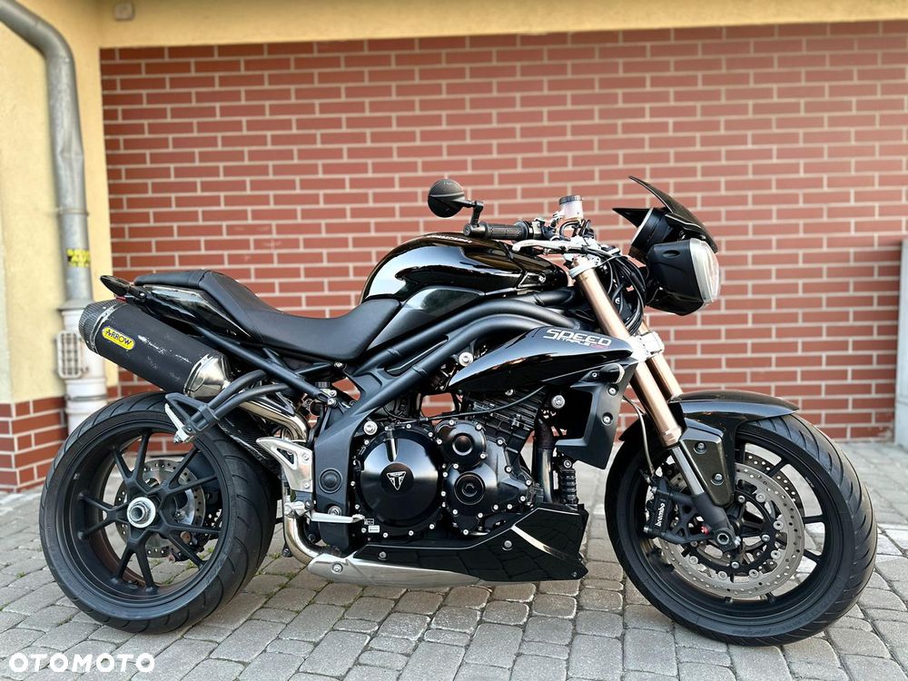 Triumph Speed Triple - 1